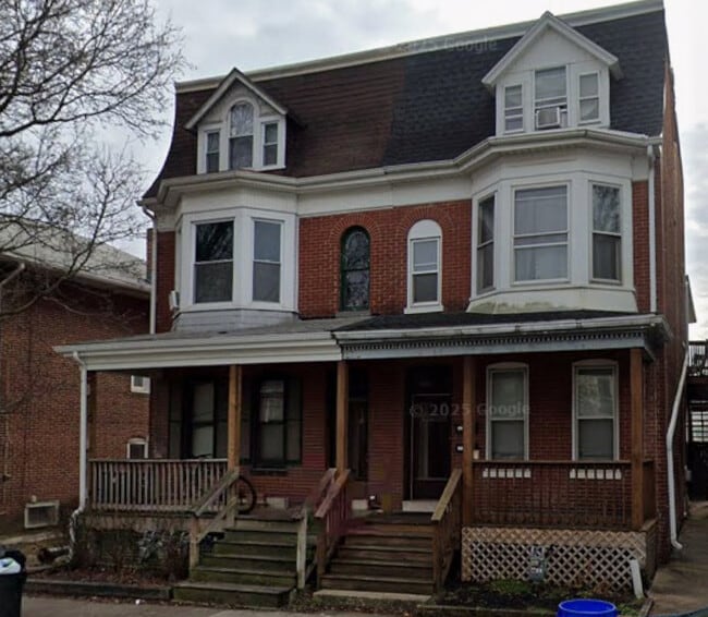 Building Photo - 1436 Monroe St