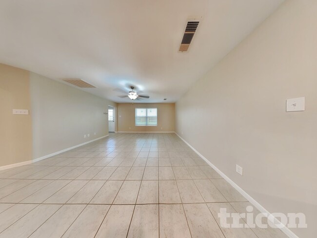 Photo - 804 Painted Bison Dr