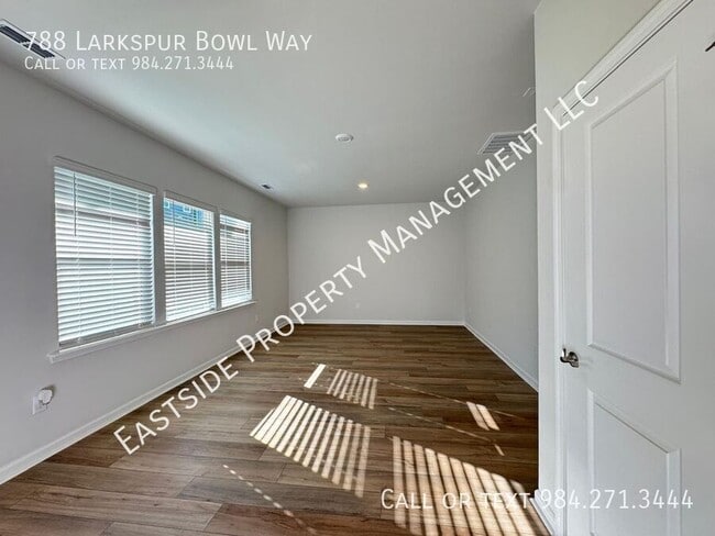 Photo - 788 Larkspur Bowl Wy