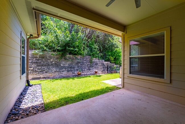 1305 Delsie Dr