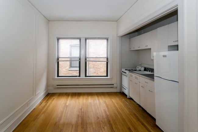 Photo - 805 Dempster St Unidad W4