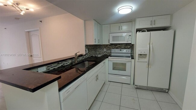 2642 Collins Ave Unit 408