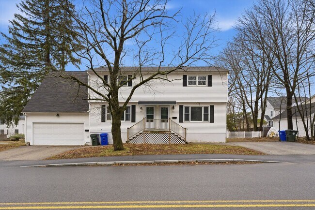 Building Photo - 888-890 Belmont Street Unit 890 Belmont Street