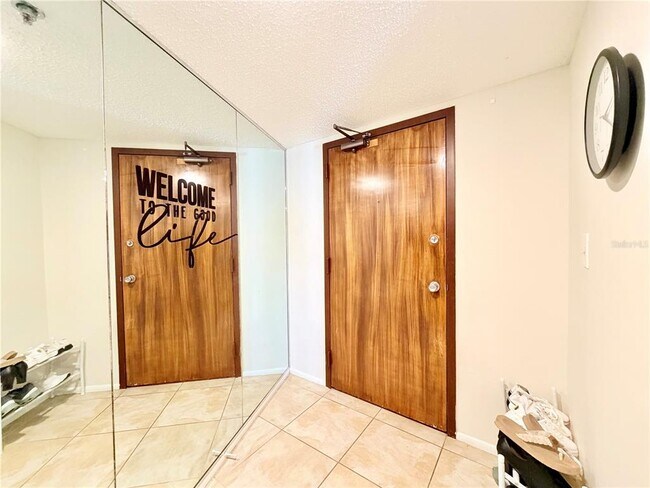 7430 Sunshine Skyway Ln S Unit 501
