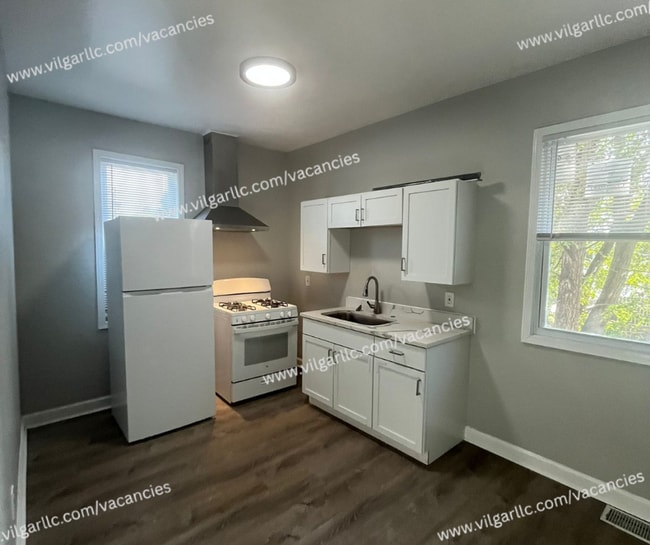 Photo - 4117 Euclid Ave Unit 2R (Apt A Rear)