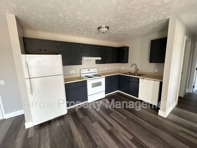 Photo - 940 27th St Unidad 14