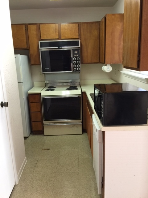 Kitchen - 7901 Cambridge St Condo Unit 74