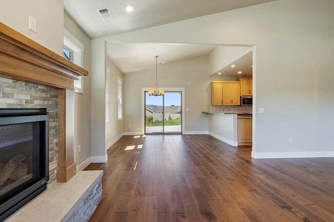 Photo - 4427 Merlot Ct