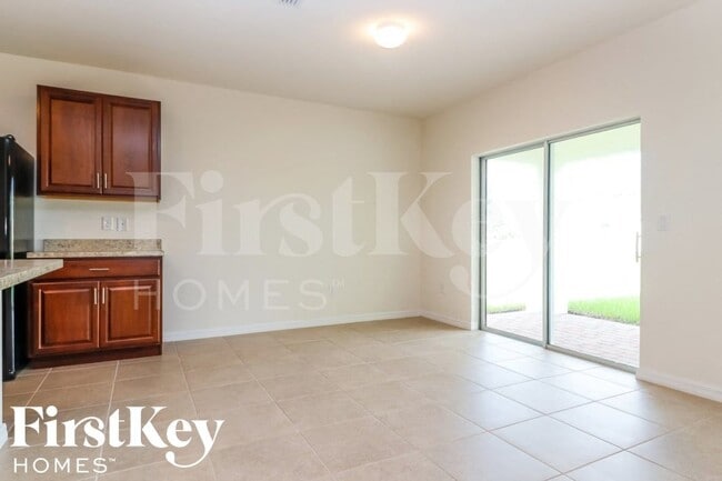 Photo - 2718 SW 8th Ct