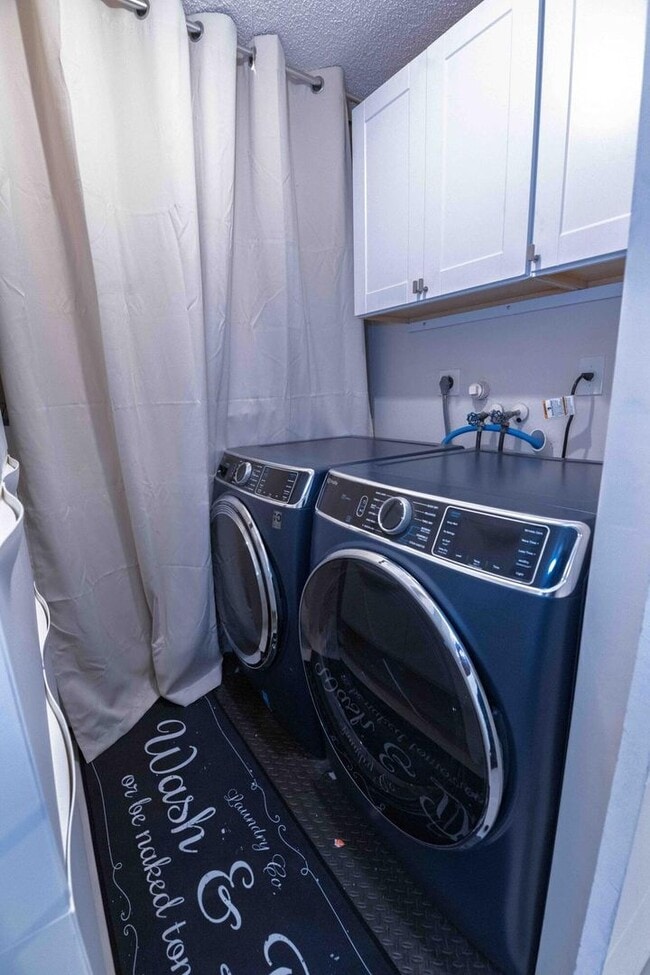 Photo - 8111 Cedar Hollow Ln