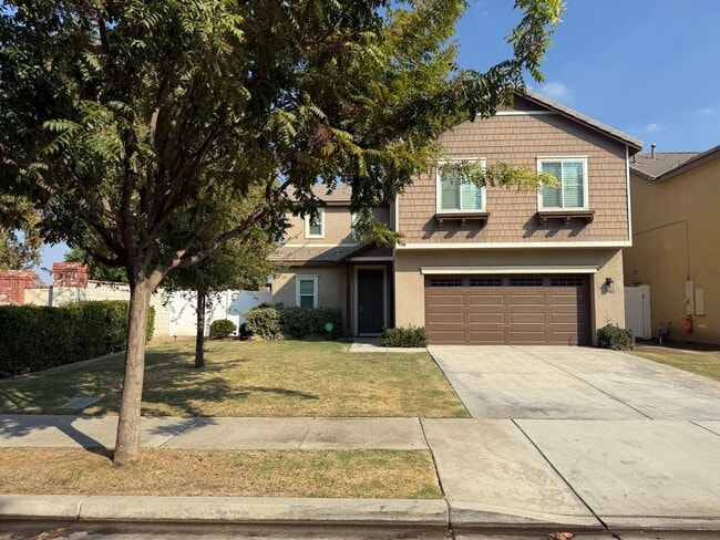 Building Photo - Spacious 3-Bedroom Home in the Desirable U...