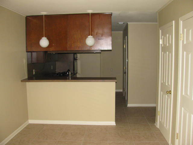 Photo - 2005 Glenhaven St