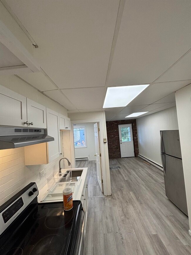 Photo - 80 E 24th St Unidad 2