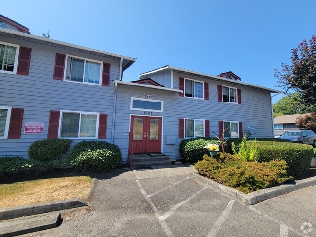 Building Photo - 1002 SW 150th St Rental