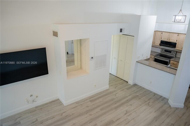 Photo - 1705 Palm Cove Blvd Unidad Verano