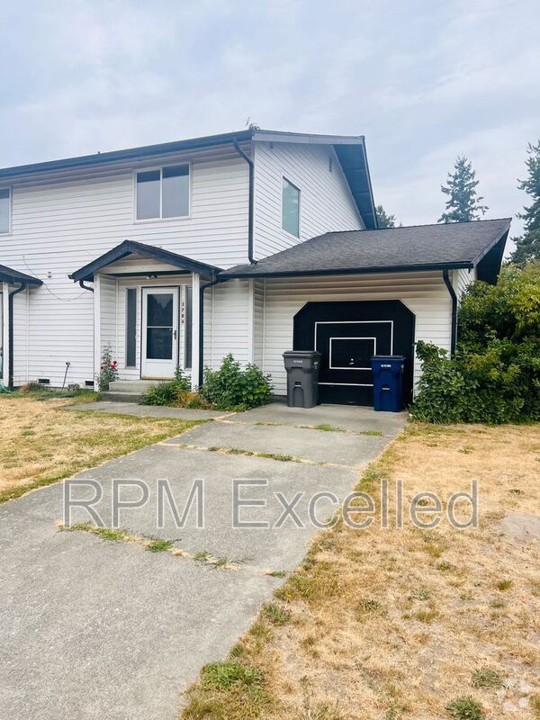 Building Photo - 1706 C St SE Unit B Rental