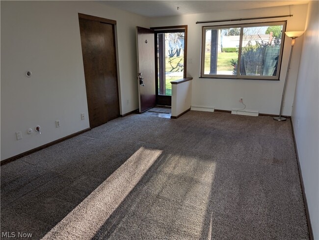 Photo - 3792 Baumberger Rd