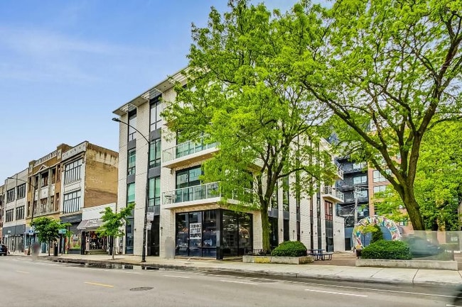 Photo - 1258 N Milwaukee Ave Unidad 3N