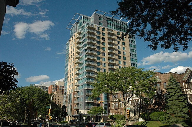 Building Photo - 1522 N Prospect Ave