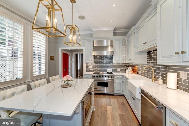 Photo - 1237 29th St NW