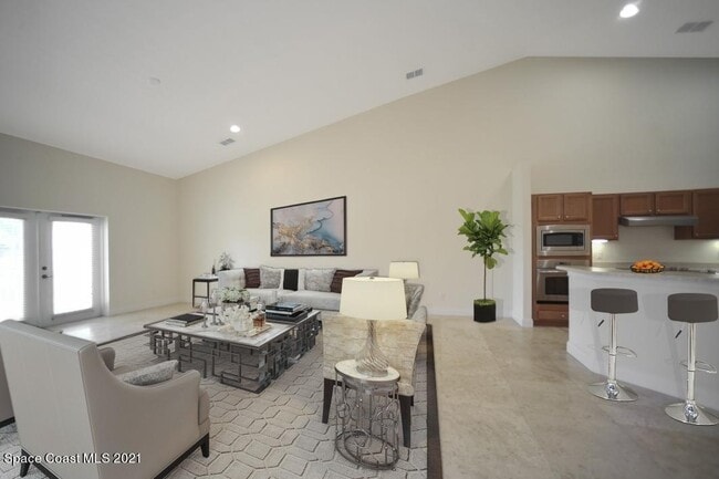 Photo - 117 Lancha Cir