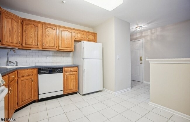 Photo - 157 Potomac Dr