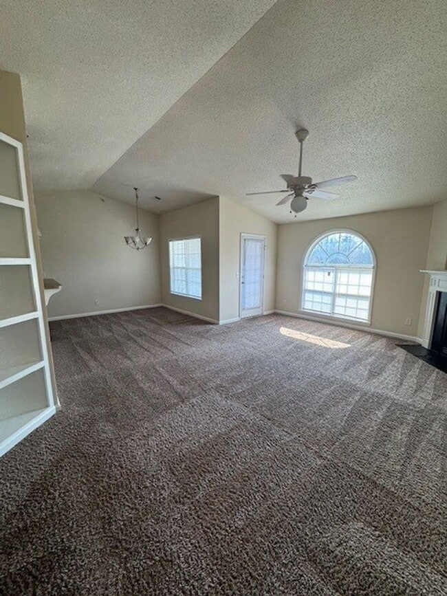 Photo - READY TO MOVE IN! 2 Beds 2 Baths!