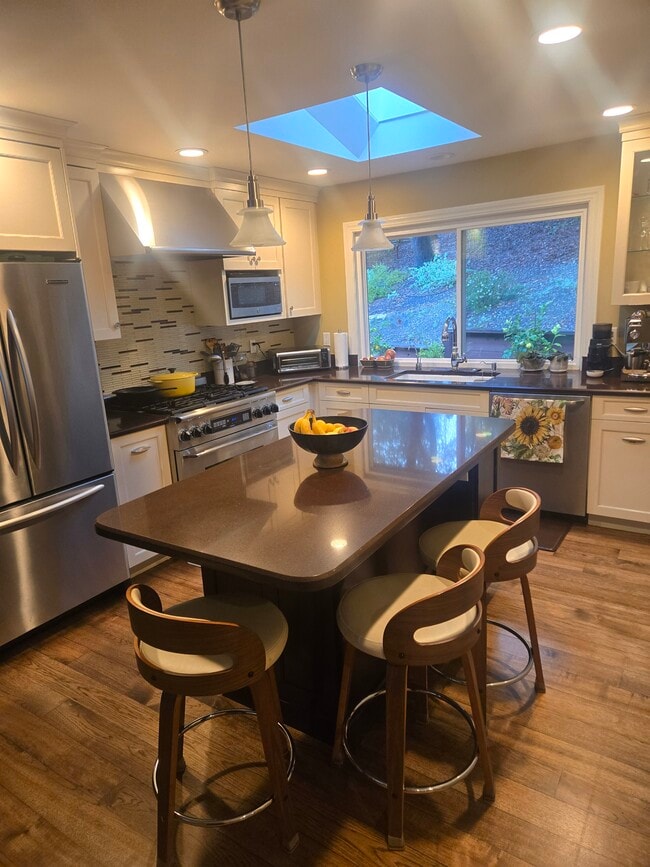 Photo - Temp Shared Housing Portola Valley (Oct thru March)