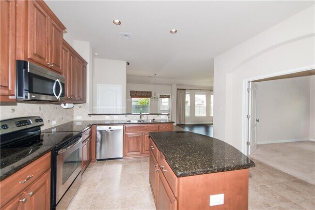 Photo - 117 Colthorpe Ln