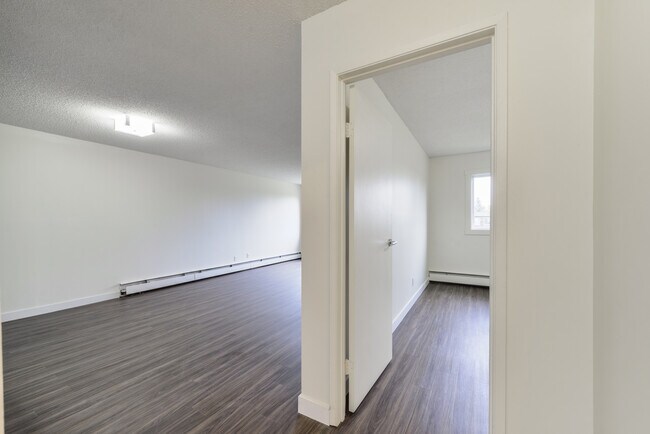 Photo - Castle Court