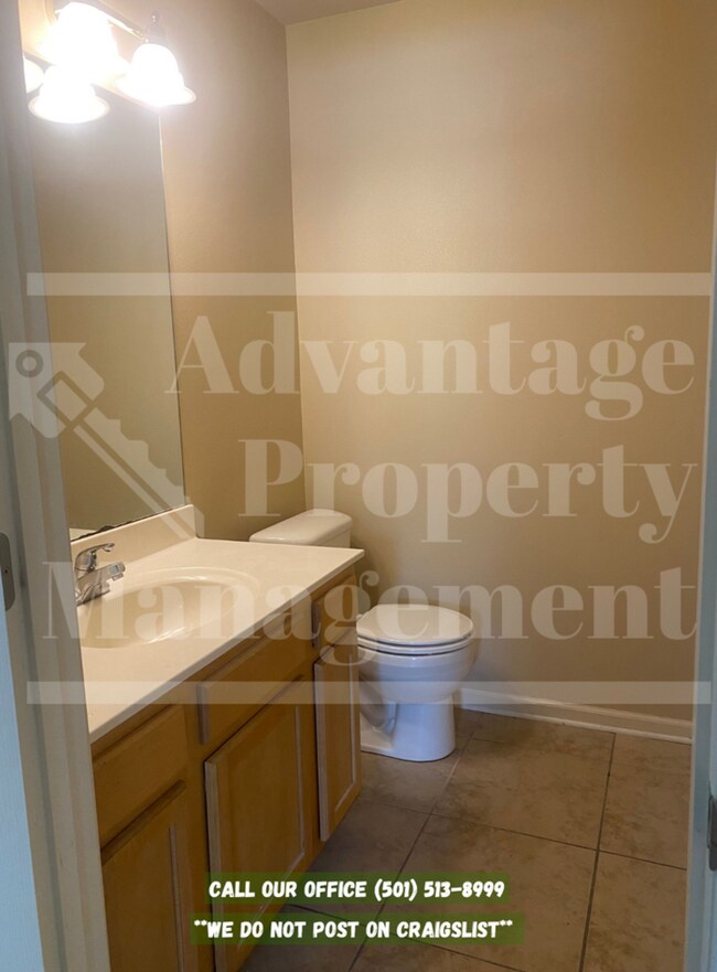 Photo - 1136 N Ash St