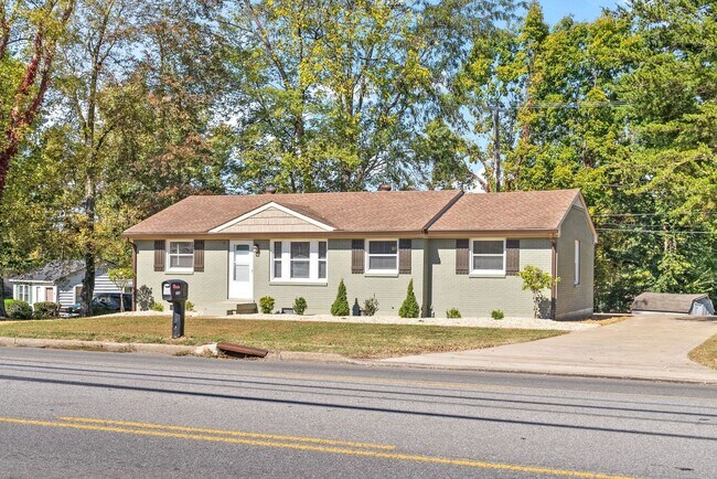 Photo - 3 Bedroom Home For Rent in Sango Area!