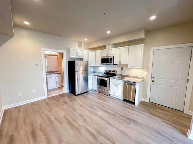Photo - 845 Upshur St NW Unidad 3B