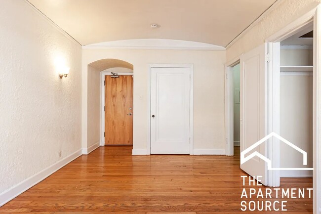 Photo - 536 W Arlington Pl Unit 536 West Arlington Place