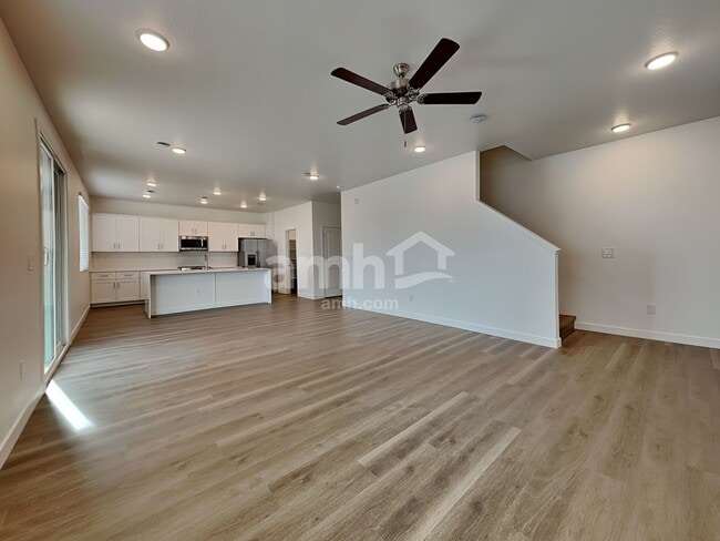 Photo - 9825 W Parkway Dr