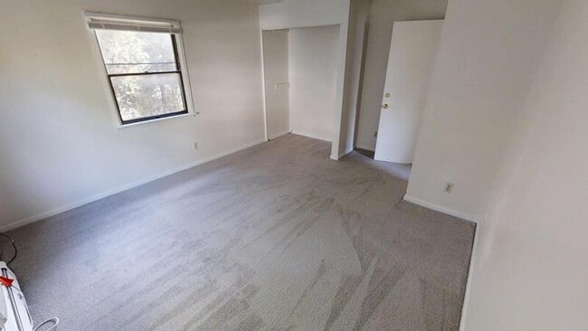 Photo - 126 Hill St