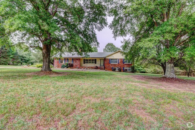 Building Photo - 552 Old Stubbs Rd Rental
