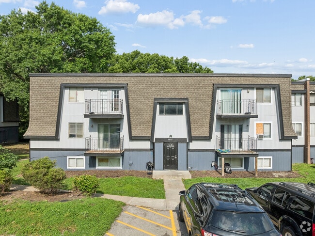 Building Photo - Suncrest Apartments