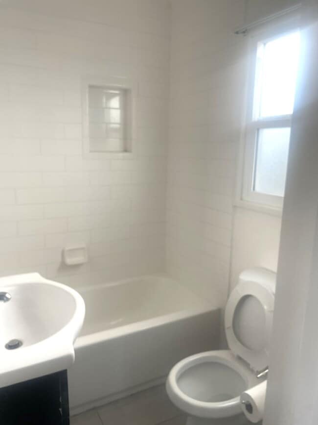 Photo - 1018-1020 3rd St. Unidad 1018