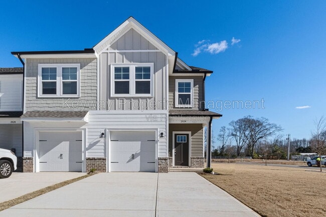 Photo - 2080 Denmark Ave SE