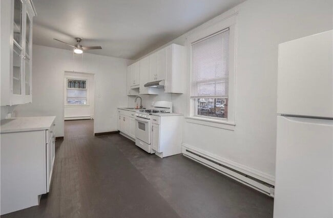 Photo - 256 Maplewood Ave Unit Maplewood