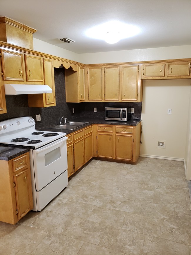 Photo - 1306 Adela Dr