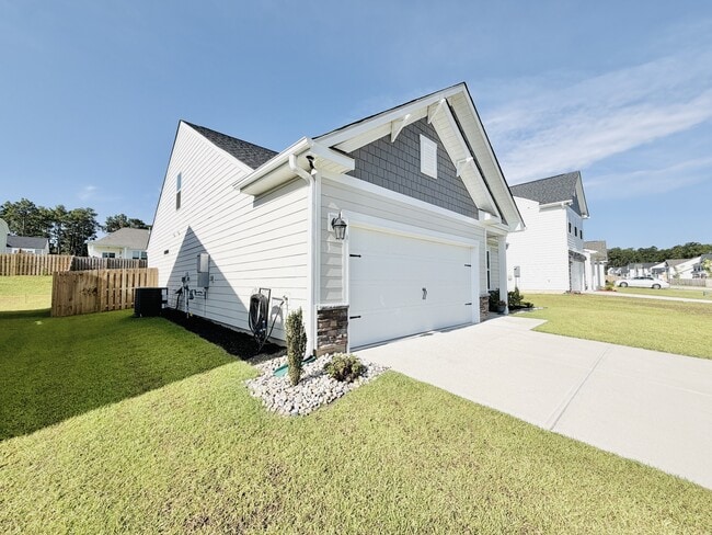Photo - 667 Honeydew Dr
