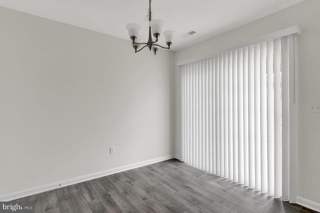 Photo - 130 Beechwood Wy