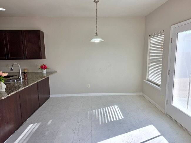 Photo - Beautiful 4 bed 2.5 bath home located in Cartersville