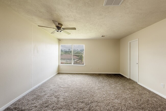 Building Photo - 8139 Sanders Glen Ln Rental