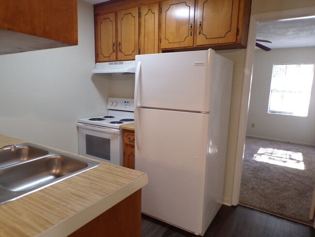 Photo - Rolling Meadows Apartments and Townhouses,... Unit 25E Parkview Drive