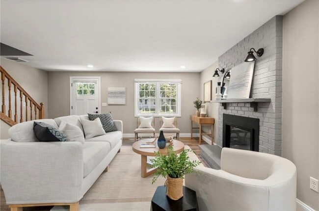Photo - 476 Green End Ave Unidad A