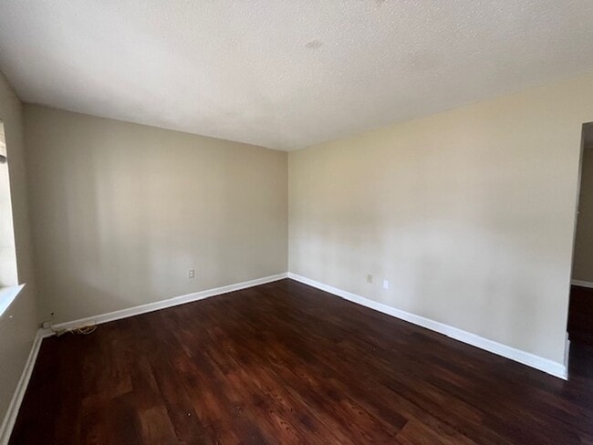 Photo - Renovated 3 Bedroom 1 Bath Home for Rent!!