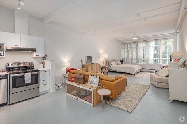 Studio - 652SF - The Artiste